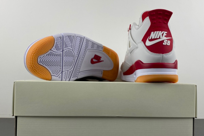 Jordan 4 Retro SB Varsity Red Men