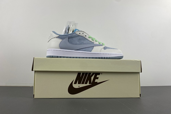 Travis Scott x Air Jordan 1 DM7866-888