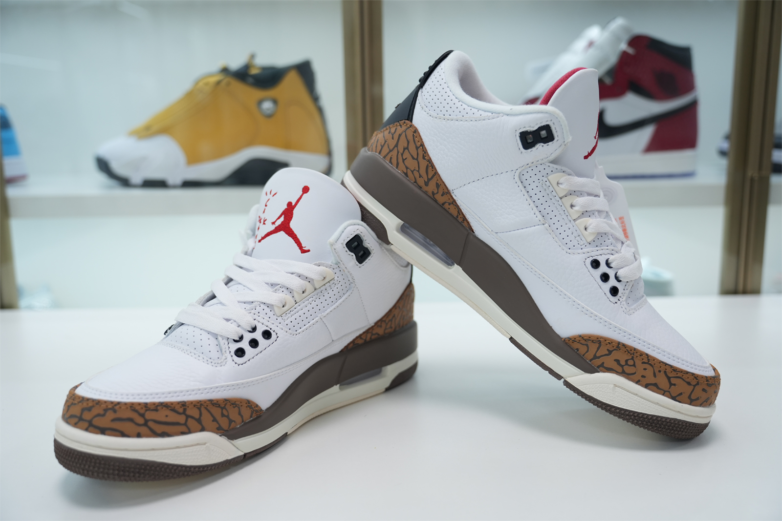 Travis Scott x Air Jordan 3 Palomino CT8532-120