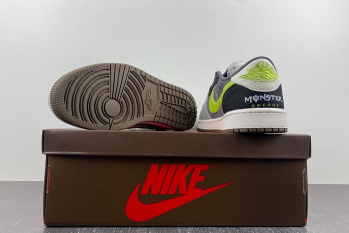 Air Jordan 1 Retro Low CZ0790-043