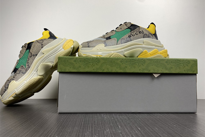 *BALENCIAGA 1.0 681067 UMO20 9766