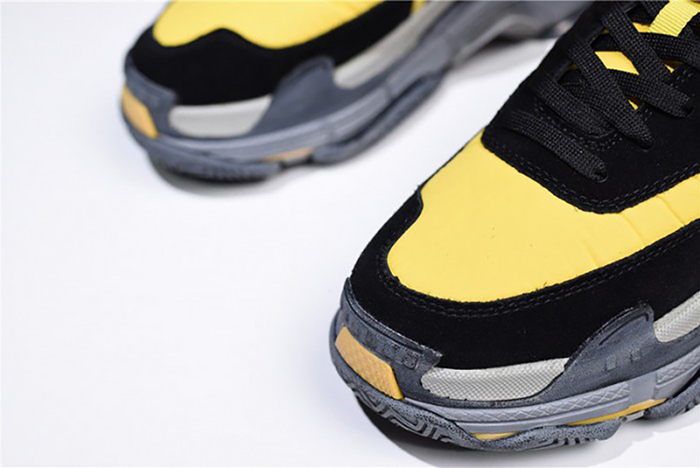 Balenciaga Triple-S Sneaker 2.0 52403 W09T 212