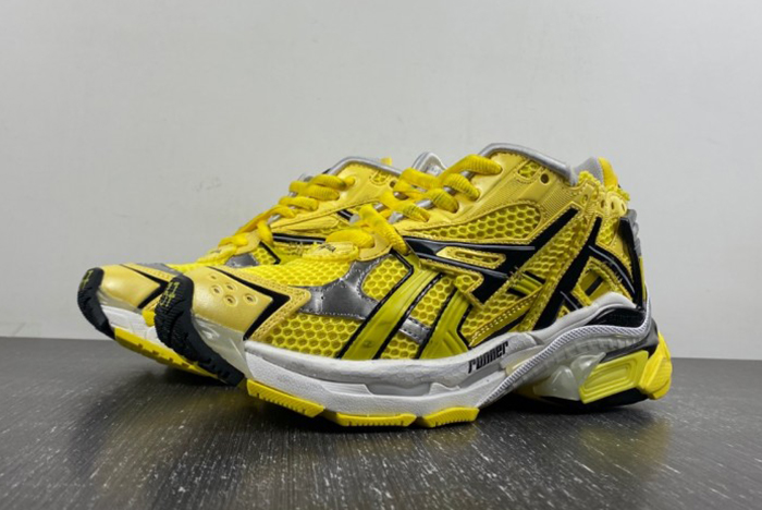 Balenciaga 7.0 TRACK 677402-W2RD3-0510