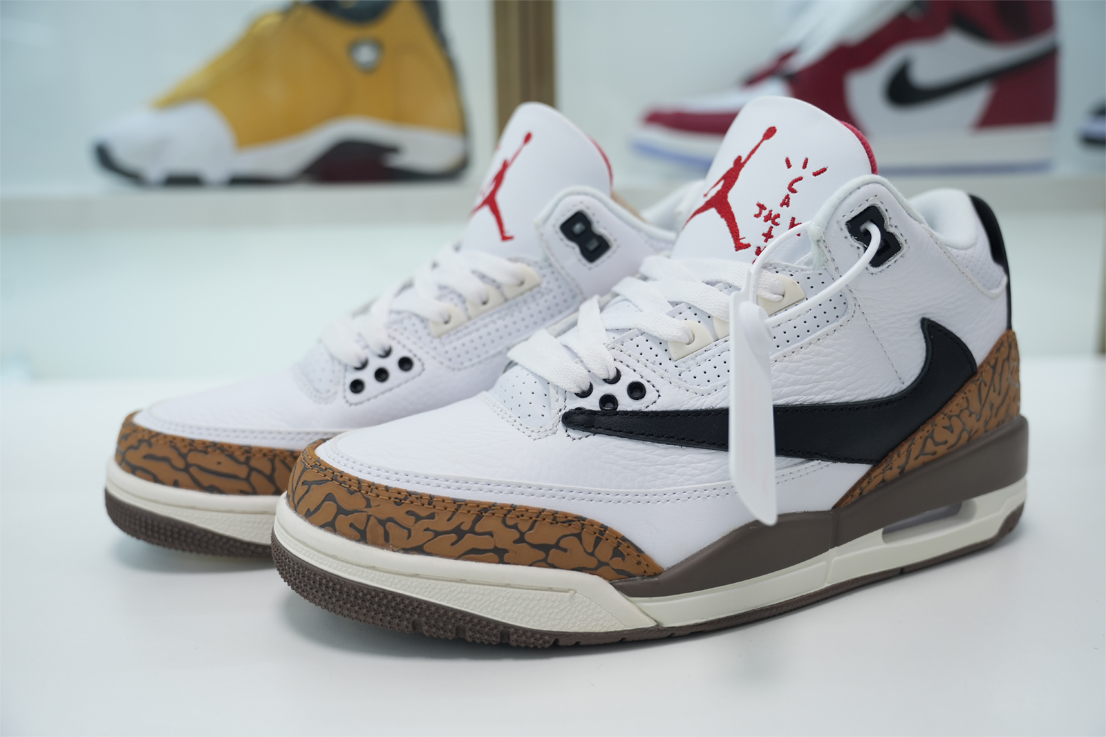 Travis Scott x Air Jordan 3 Palomino CT8532-120