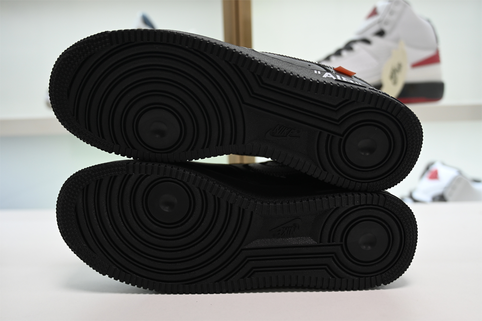 Off-White x MoMA x Nike Air Force 1 07 Low Black AV5210-001