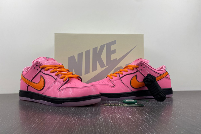 The Powerpuff Girls Nike SB Dunk Low Blossom FD2631-600
