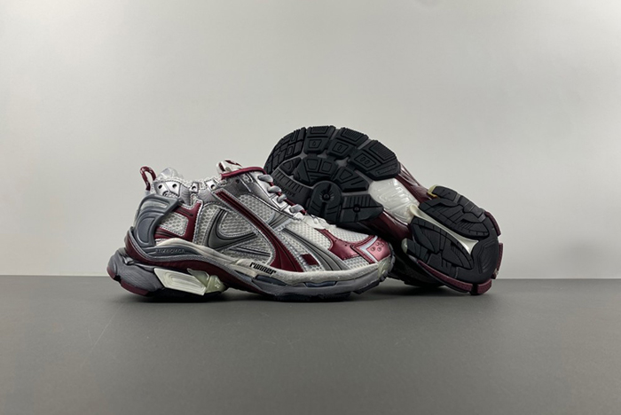 Balenciaga Runner Burgundy 772774 W3RBW 0312