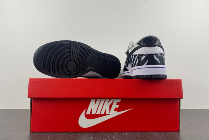 Nike Dunk Low EMB x NBA