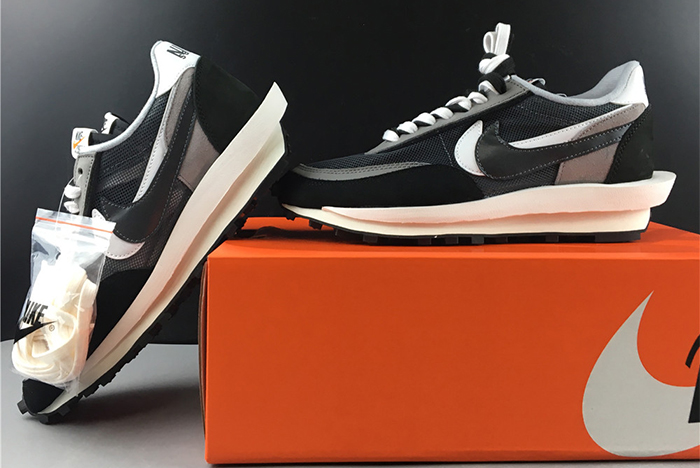 NIKE LD WAFFLE SACAI BLUE MULTI - BV0073-001