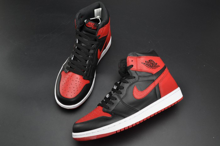 Air Jordan 1 Retro High OG "Banned" red mens 555088-001