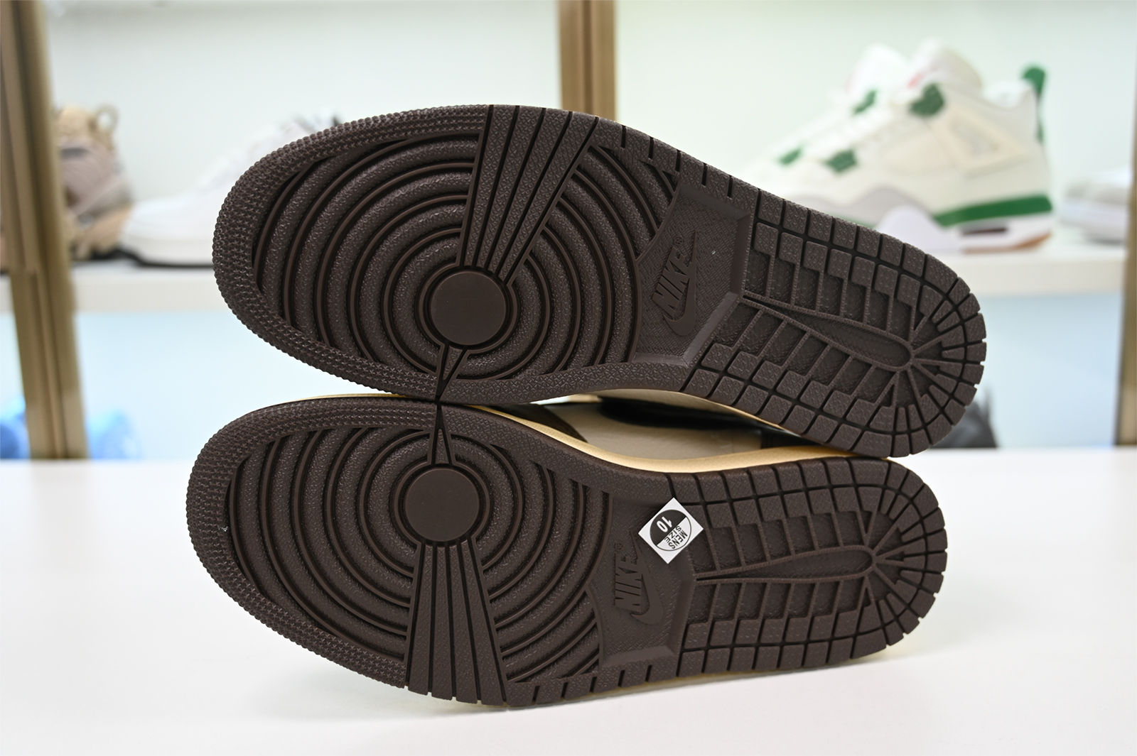 JORDAN 1 RETRO HIGH TRAVIS SCOTT CD4487-100