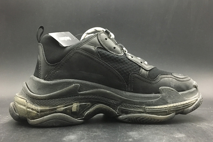 BALENCIAGA TRIPLE S TRAINER