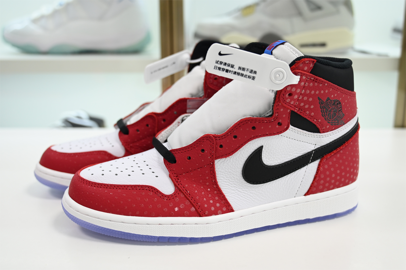 Jordan 1 Retro High Spider-Man Origin Story - 555088-602