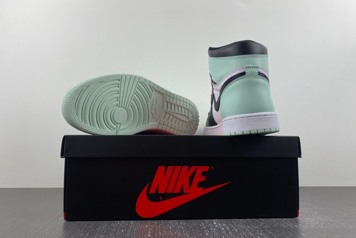 Jordan 1 Retro High Igloo Men