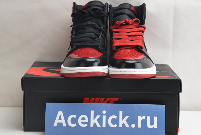 Air Jordan 1 High OG “Bred Patent” 555088-063
