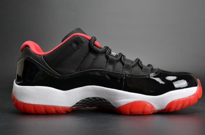 AIR JORDAN 11 RETRO LOW