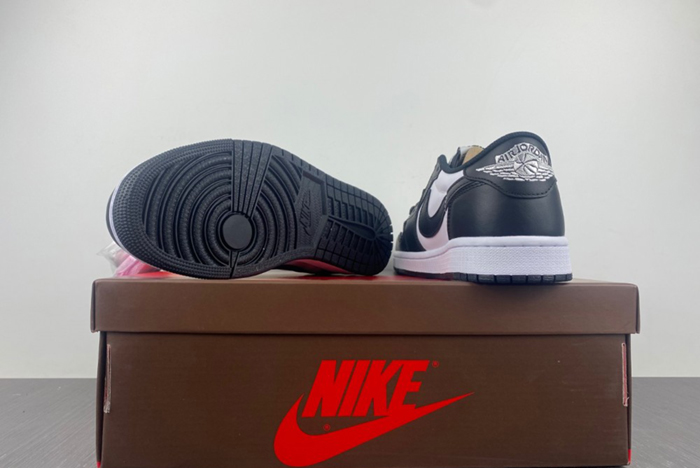 TRAVIS SCOTT X AIR JORDAN 1 LOW WHITE/BLACK/WHITE DM7866-007