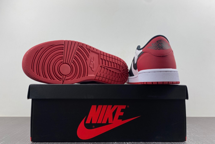 Air Jordan 1 Low OG Black Toe  CZ0790-106