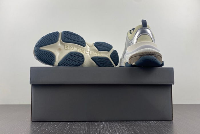 BALENCIAGA silver grey 524039 W2FS2 8106