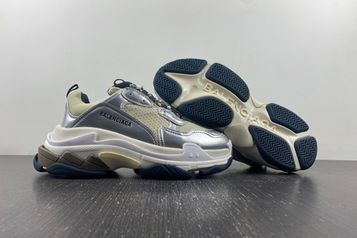 BALENCIAGA silver grey 524039 W2FS2 8106