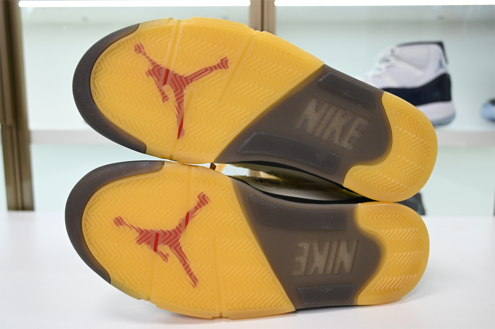 Off-White x Air Jordan 5 “Sail” DH8565-100