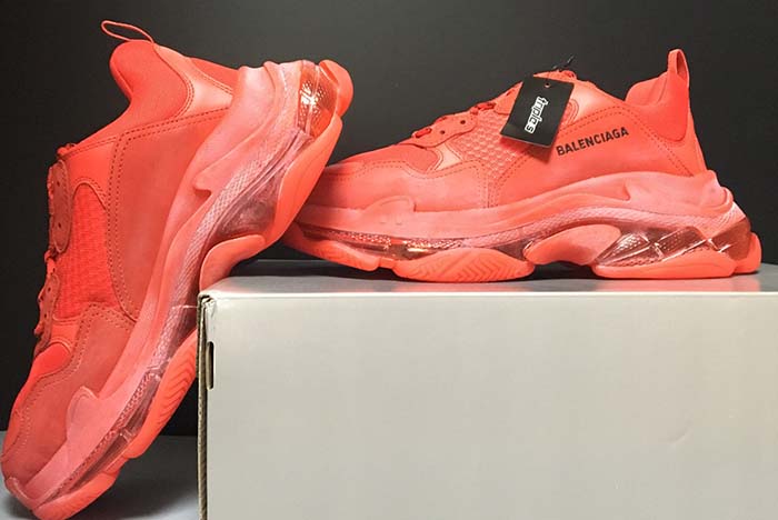 BALENCIAGE TRIPLE TRAINER ‘RED ‘ 544351 W09O1 6500