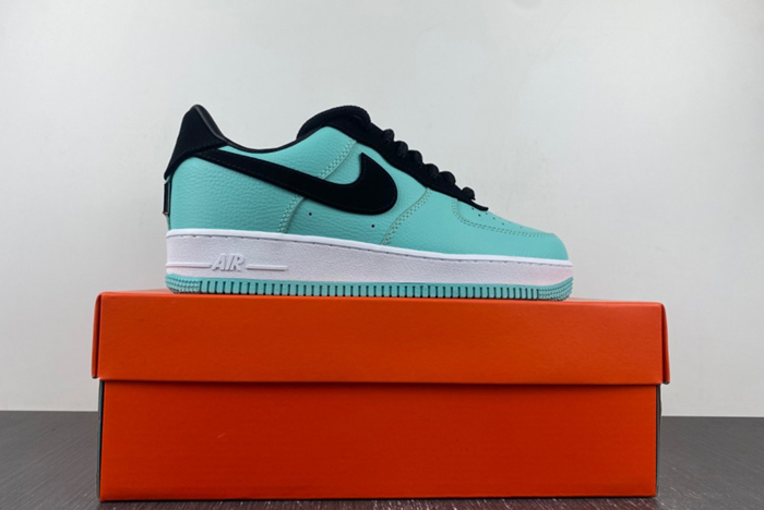 Nike Air Force 1 Low Tiffany & Co DZ1382-002