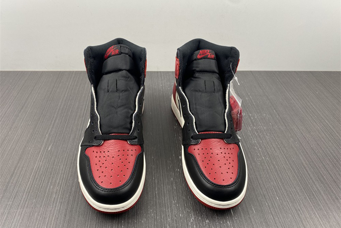 Air Jordan 1 Retro High Bred Toe AJ1 555088-610