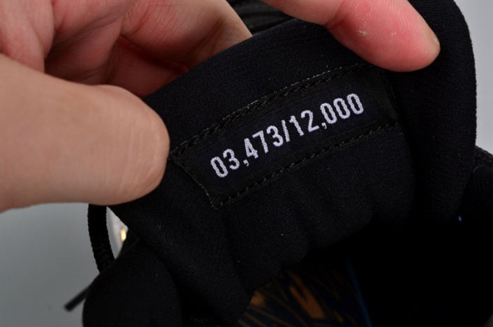 AIR JORDAN 12 RETRO "WINGS" black/ metallic gold-white mens 848692-033