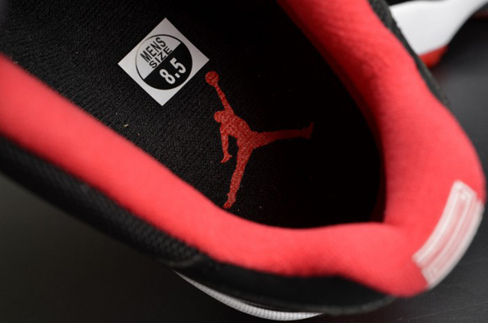 AIR JORDAN 11 RETRO LOW