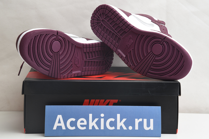 Air Jordan 1 High OG Volt Gold 555088-611