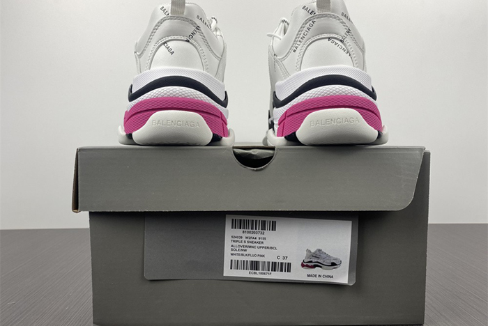 Balenciaga Triple S Black Sneaker  524039 W2FA4 9155