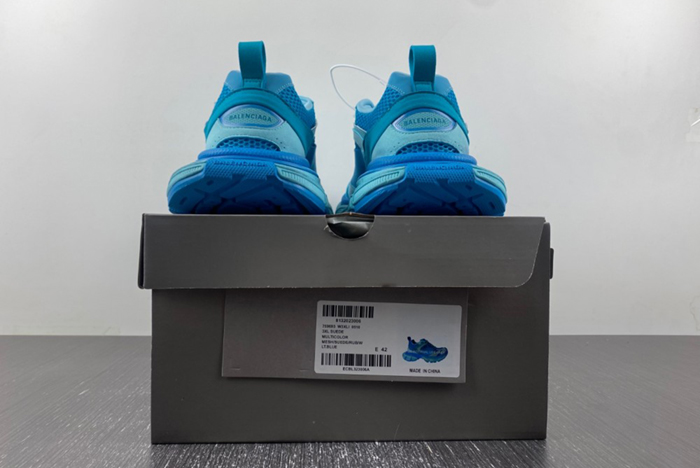 Balenciaga 10.5 3XL 230 Blue 759693 W3XLI 0510