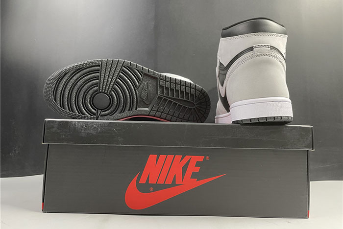 Air Jordan 1 High OG “Shadow 2.0” 555088-035