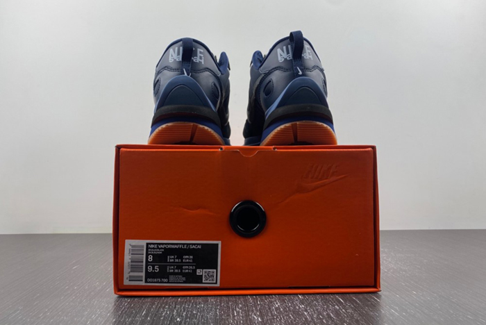 Sacai x VaporWaffle “Tour Yellow ” DD1875-700