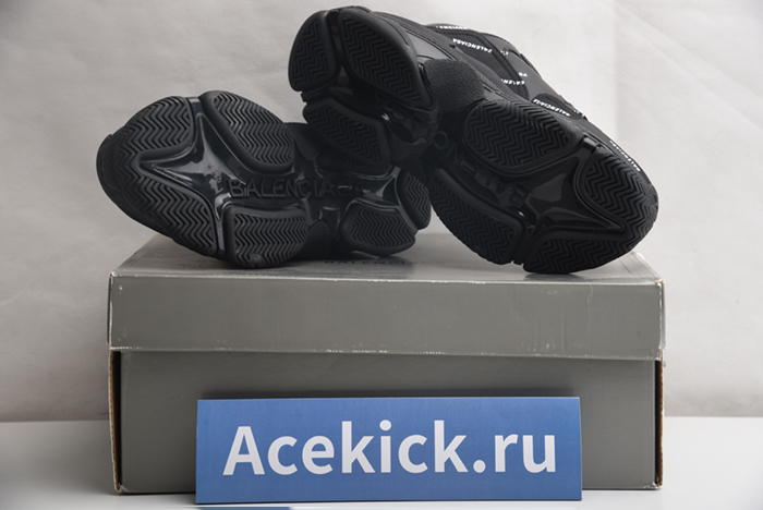 Balenciaga Triple S Black Sneaker 524039-W06E2-2020