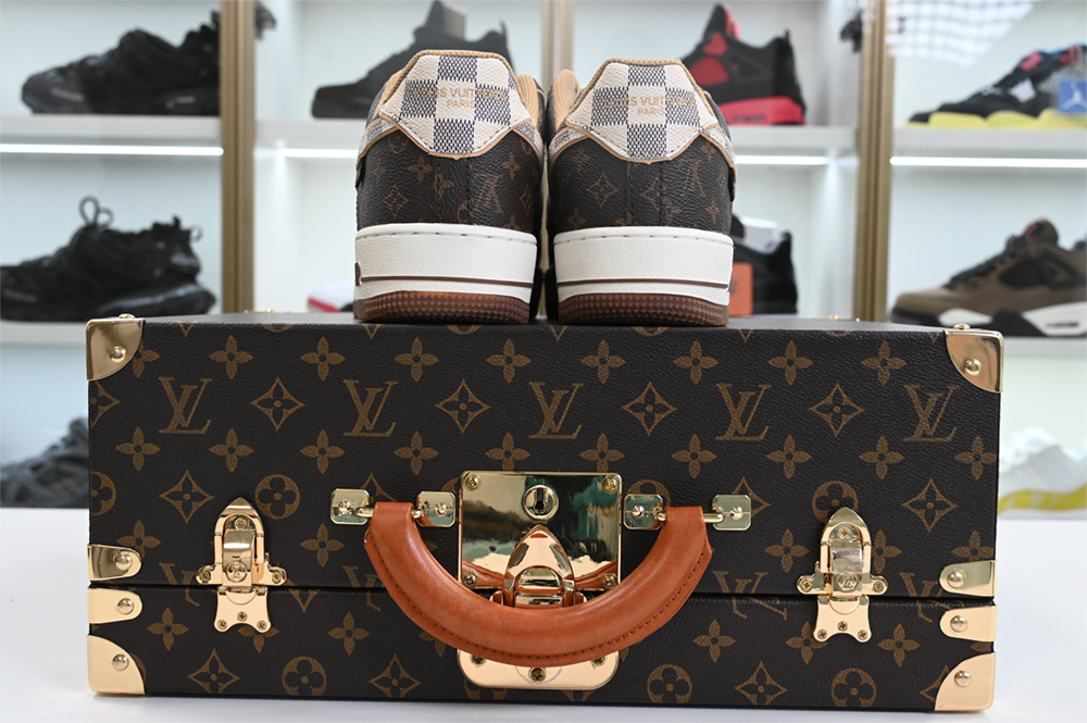 Nike Air Force 1 LV Low LV Brown with box
