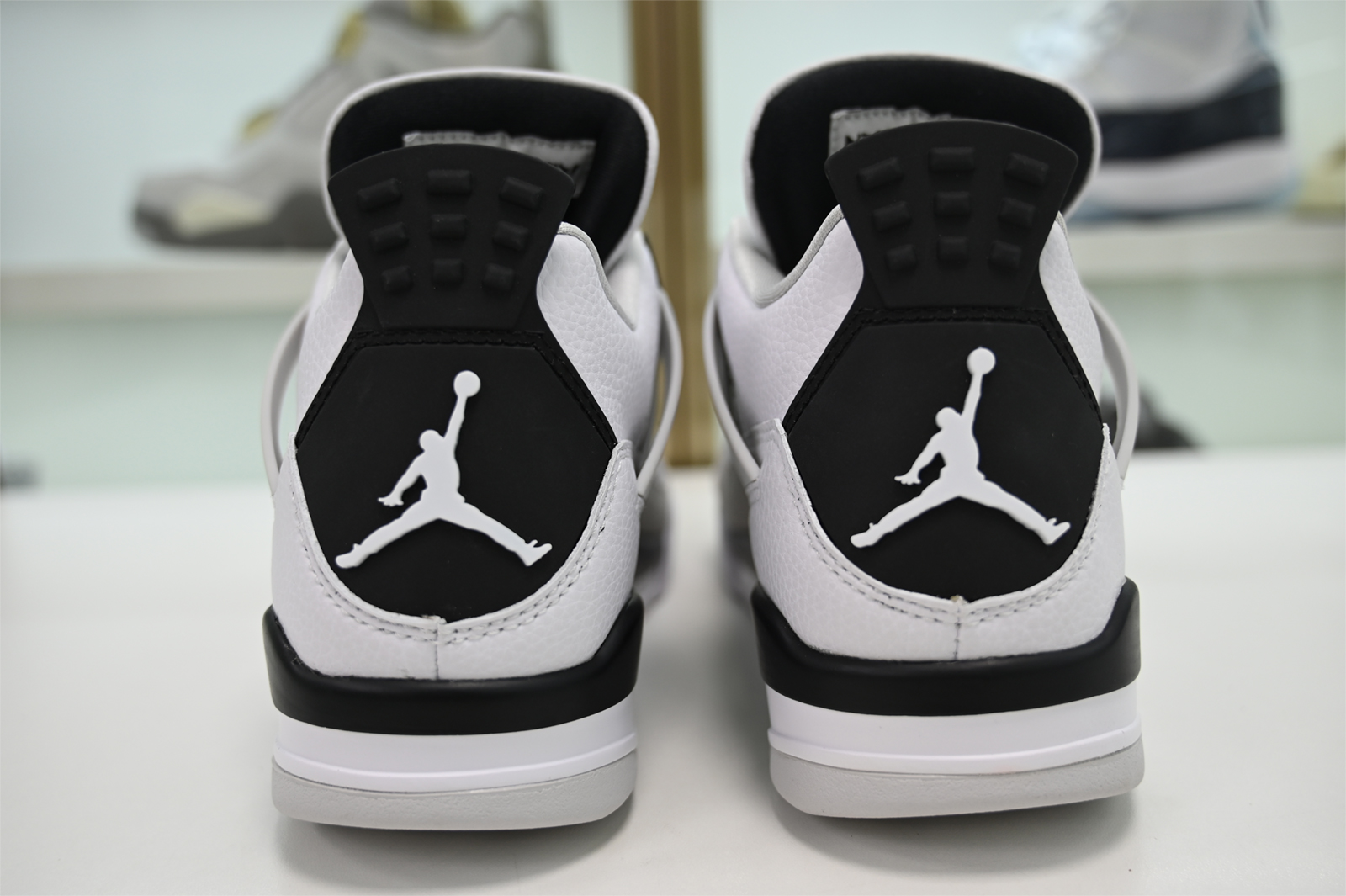 Jordan 4 Retro Military Black - DH6927-111