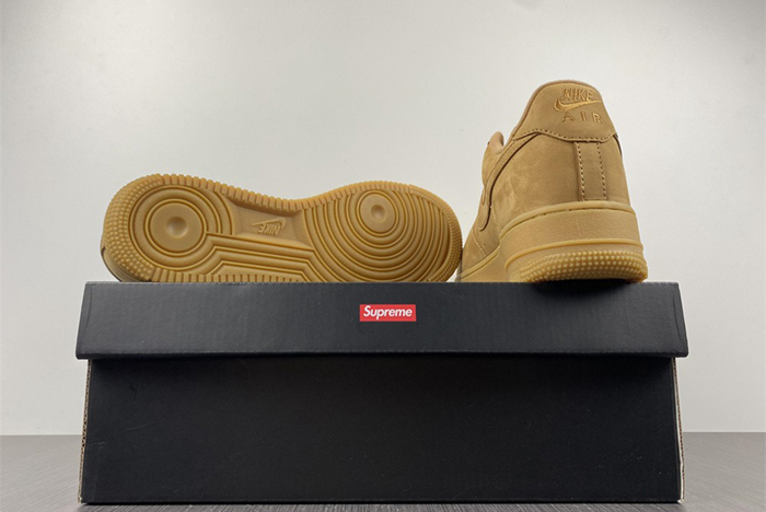 SUP REME X NIKE AIR FORCE 1 LOW SP WHEAT