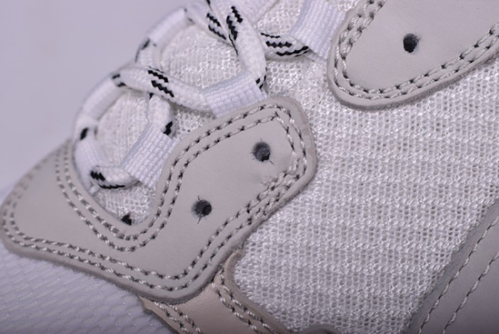 BA17FW TRIPLE S 490671-W06F1-9000