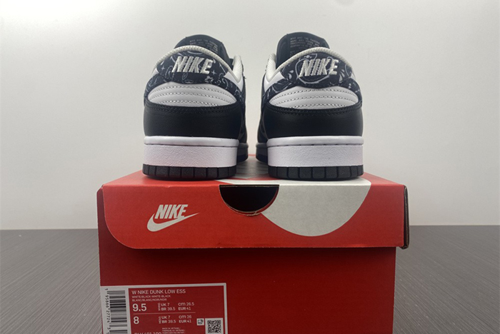 Nike Dunk Low WMNS “Black Paisley” DH4401-100