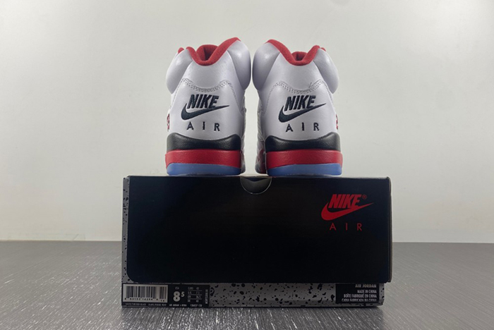 Jordan 5 Retro Fire Red 136027-120