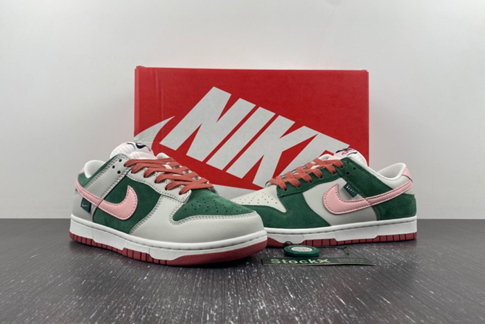 Nike Dunk Low “All Petals United”  FN8923-061