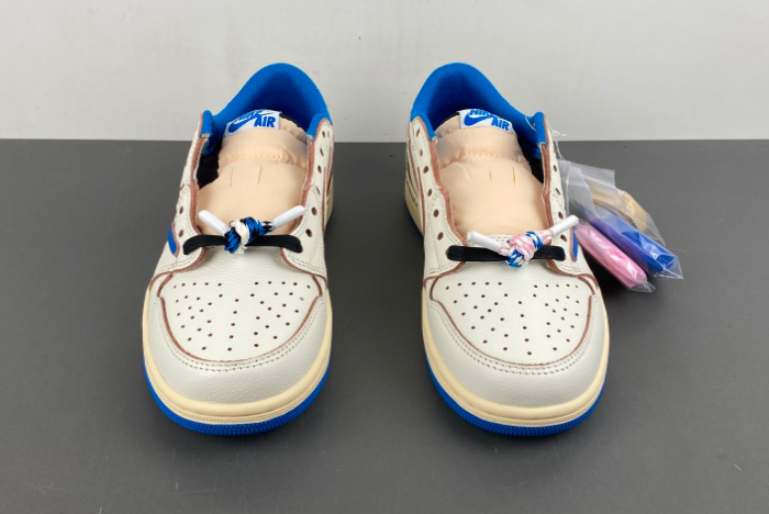 Travis Scott x Fragment x Air Jordan 1 Low OG DM7866-104