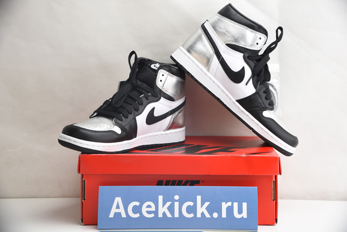 Air Jordan 1 High OG WMNS “Silver Toe” CD0461-001