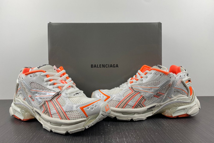 BALENCIAGA -Runner 7.0 877403 W1RB2 2115