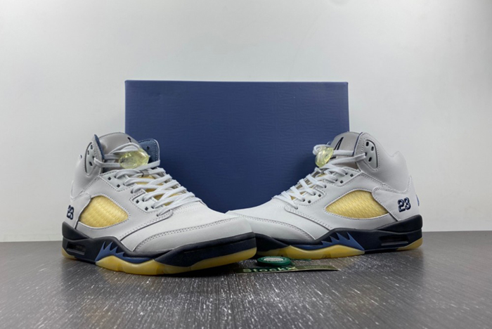 Jordan 5 Retro A Ma Maniére Diffused Blue FZ5758-004