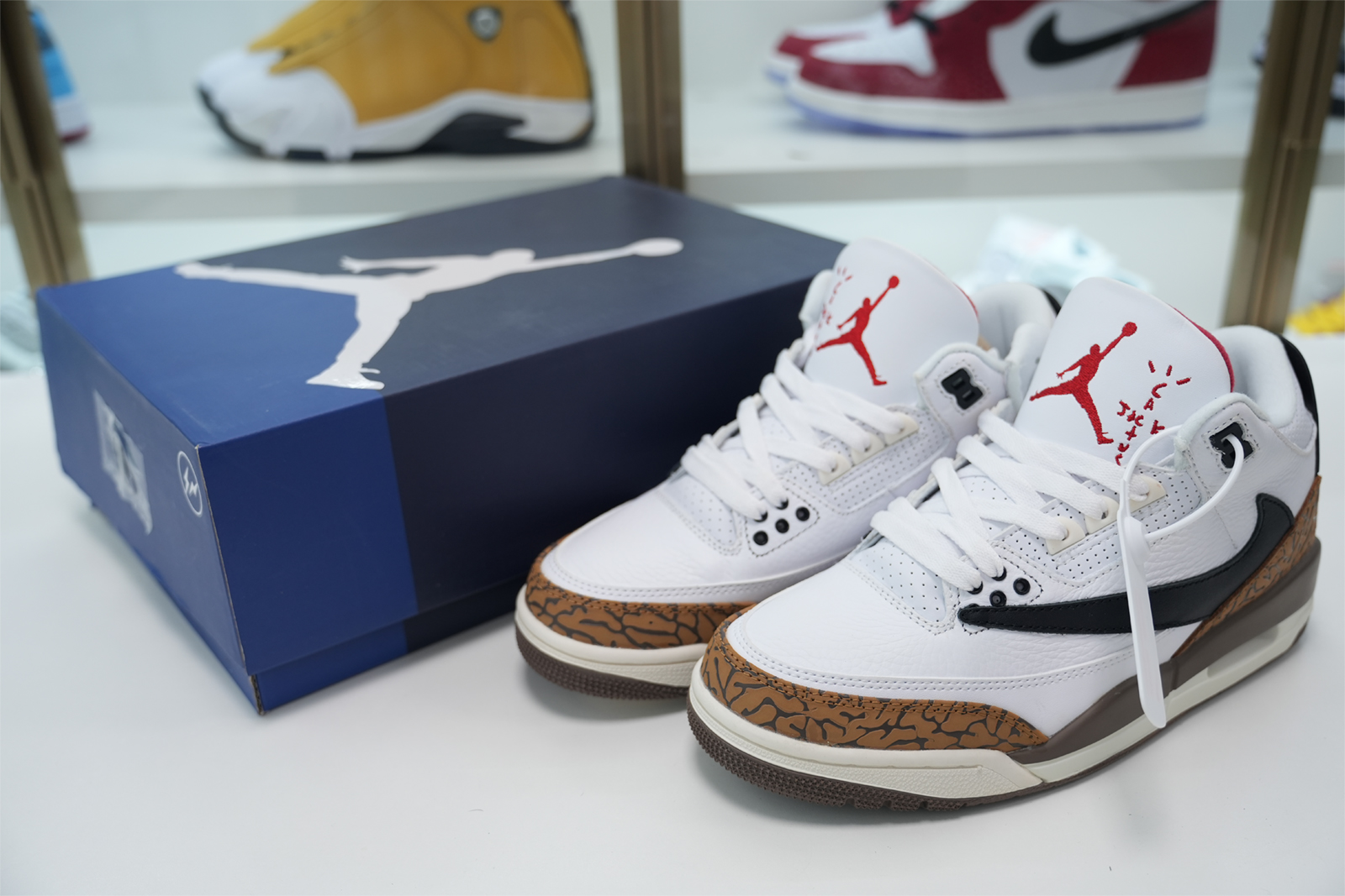 Travis Scott x Air Jordan 3 Palomino CT8532-120