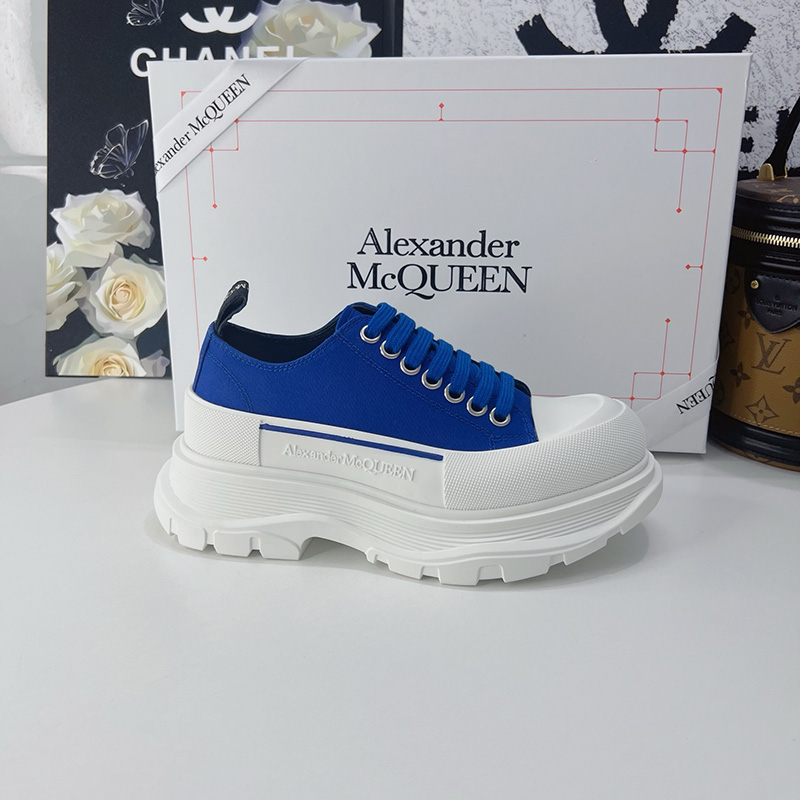 Alexander McQueen Royal blue