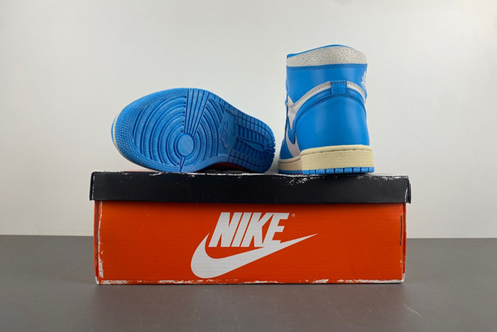 Jordan 1 Retro High OG UNC Reimagined DZ5485-402